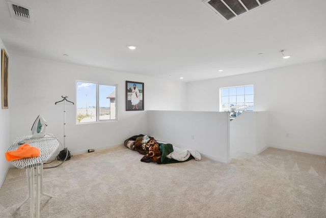 7041 Overlook Way, Stockton, CA 95219