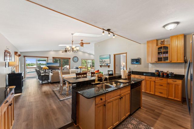 1911 County Road F E, White Bear Lake, MN 55110