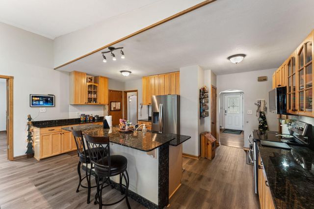 1911 County Road F E, White Bear Lake, MN 55110