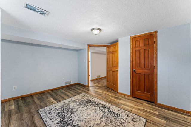 1911 County Road F E, White Bear Lake, MN 55110