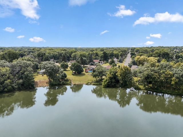 1911 County Road F E, White Bear Lake, MN 55110