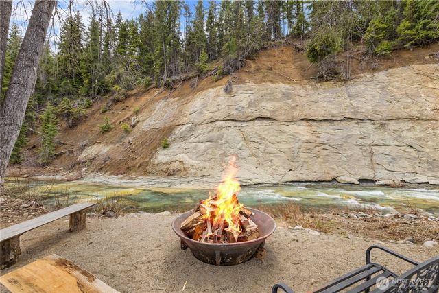 4010 Teanaway Middle Fork Rd, Cle Elum, WA 98922