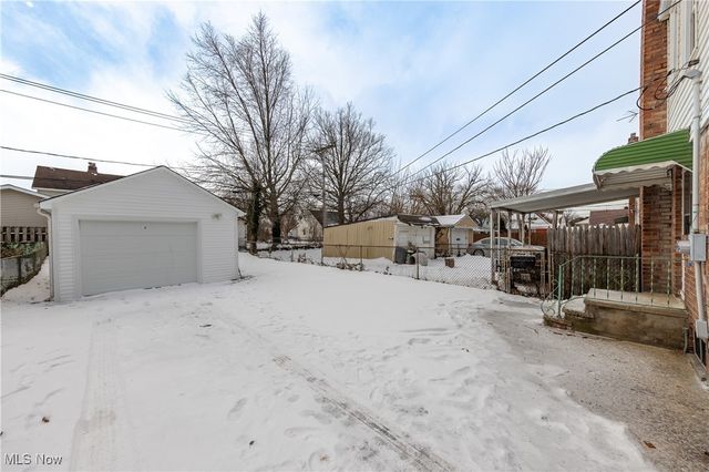 21610 Crystal Avenue, Euclid, OH 44123