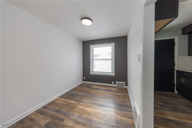 21610 Crystal Avenue, Euclid, OH 44123