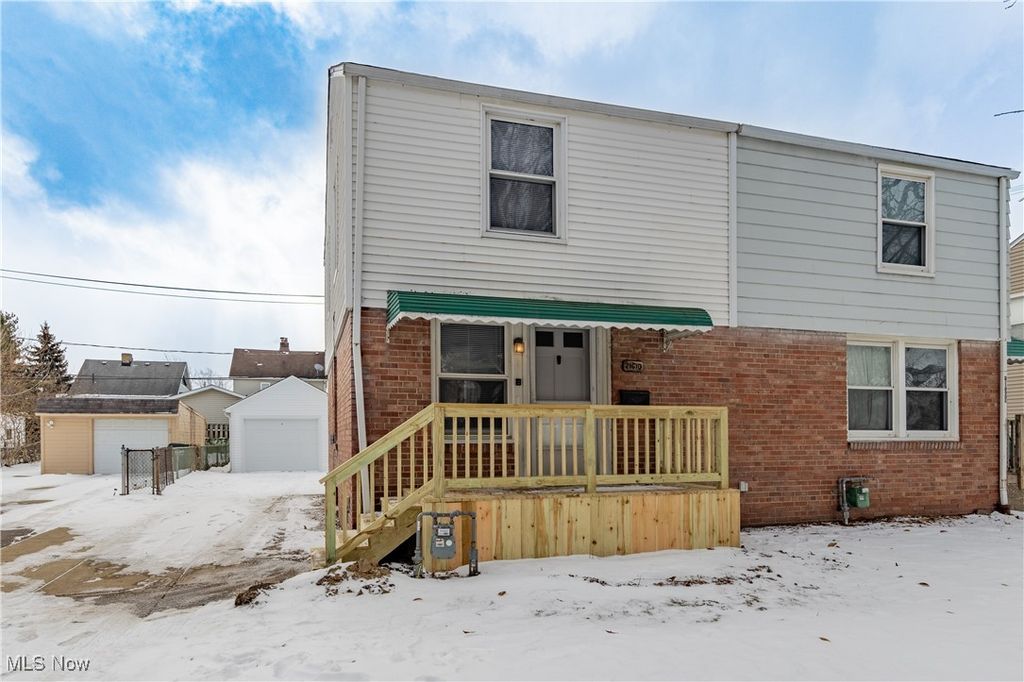 21610 Crystal Avenue, Euclid, OH 44123