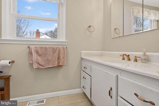 1725 TARRYTOWN AVE, Crofton, MD 21114