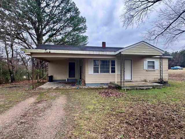 114 S PARKWAY AVE, Bethel Springs, TN 38315