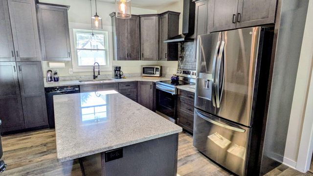 205 Northern TRL, Salem, VA 24153