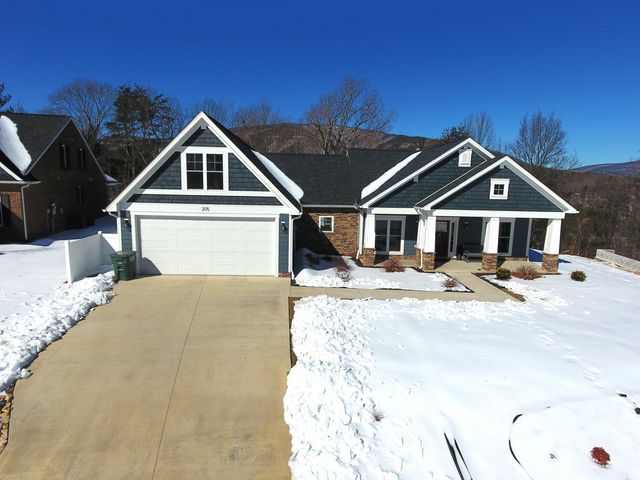 205 Northern TRL, Salem, VA 24153