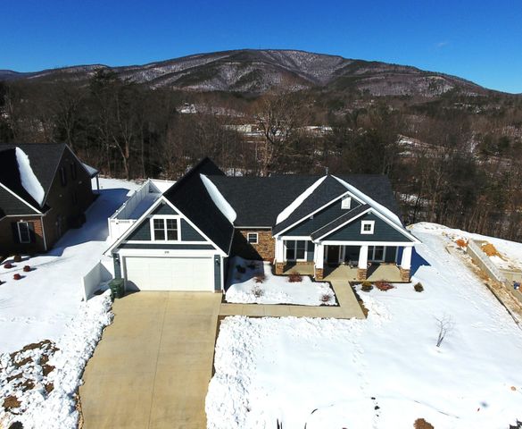 205 Northern TRL, Salem, VA 24153