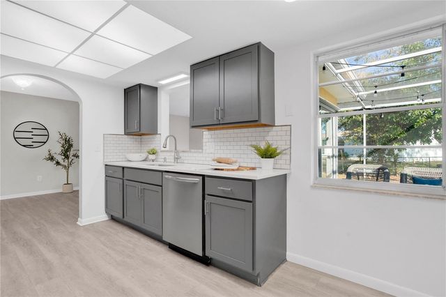 2481 12TH AVENUE SW, Largo, FL 33770