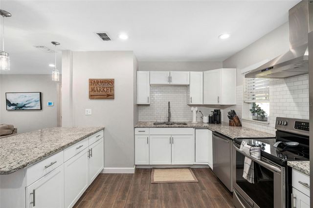 4105 W FAIR OAKS AVENUE, Tampa, FL 33611