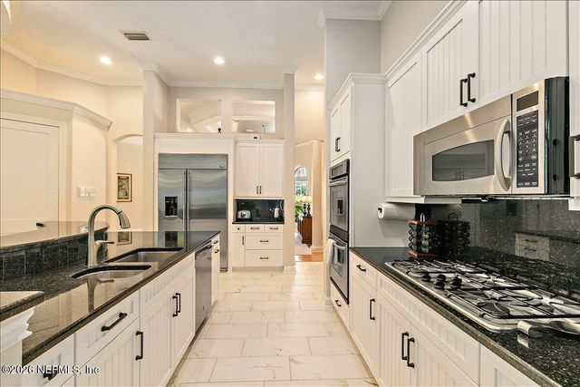 347 CLEARWATER Drive, Ponte Vedra Beach, FL 32082