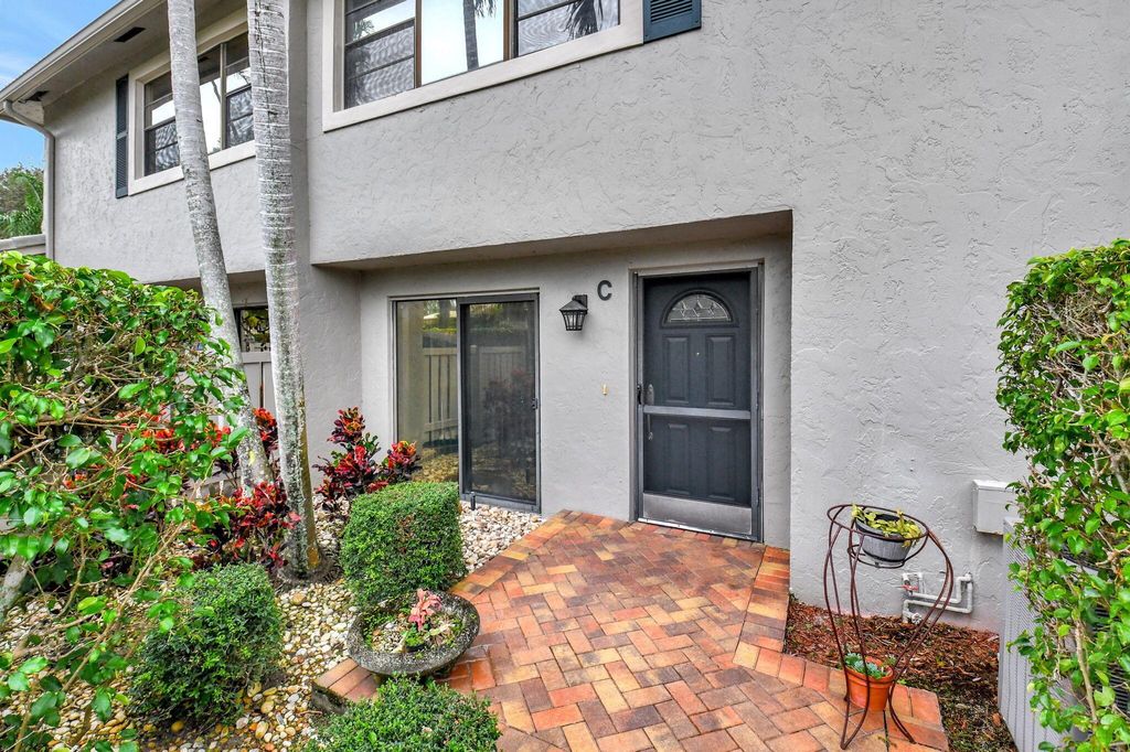 16 Stratford Drive C, Boynton Beach, FL 33436