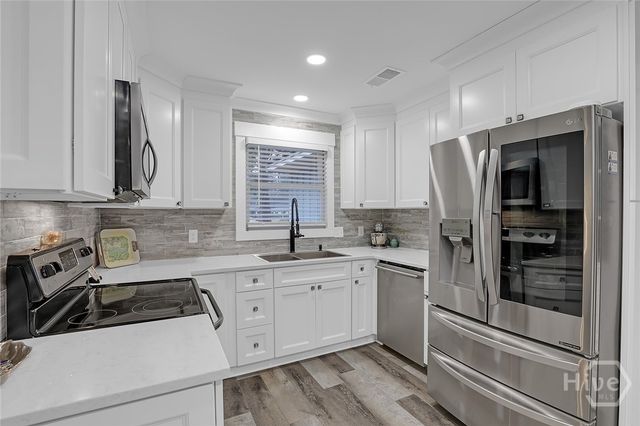 206 Hillary Road, Savannah, GA 31410