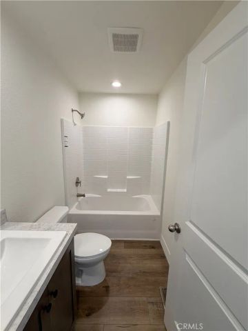16860 Slover 67, Fontana, CA 92337