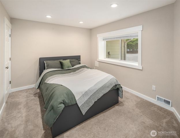 10516 36th Street Ct NW, Gig Harbor, WA 98335