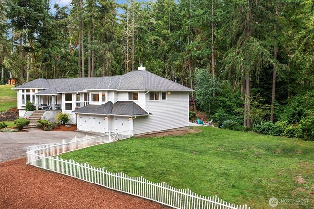 10516 36th Street Ct NW, Gig Harbor, WA 98335