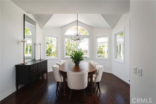 212 Kings Pl, Newport Beach, CA 92663