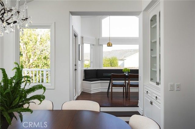 212 Kings Pl, Newport Beach, CA 92663