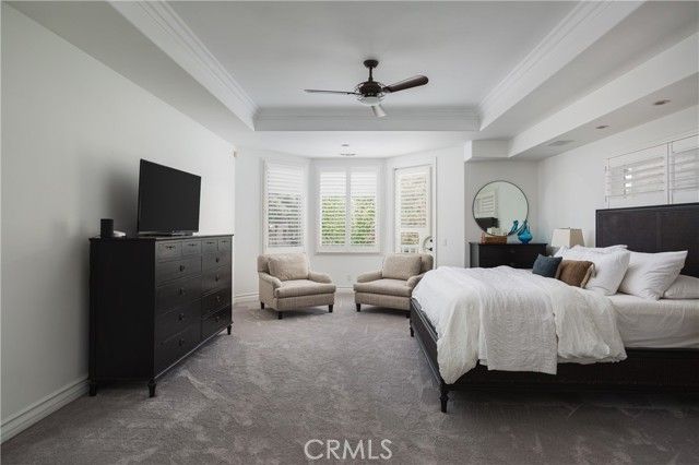 212 Kings Pl, Newport Beach, CA 92663