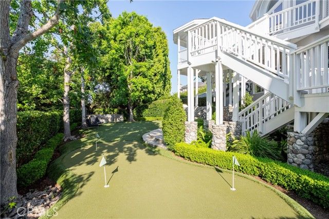 212 Kings Pl, Newport Beach, CA 92663