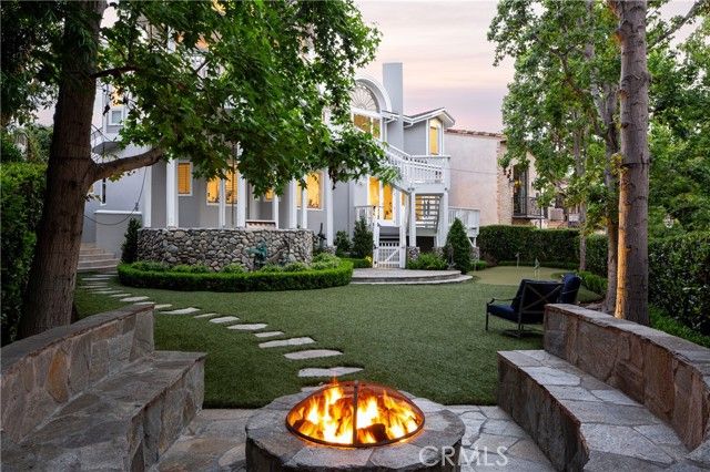 212 Kings Pl, Newport Beach, CA 92663