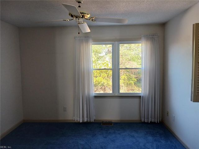 217 Resolution DR, Yorktown, VA 23692