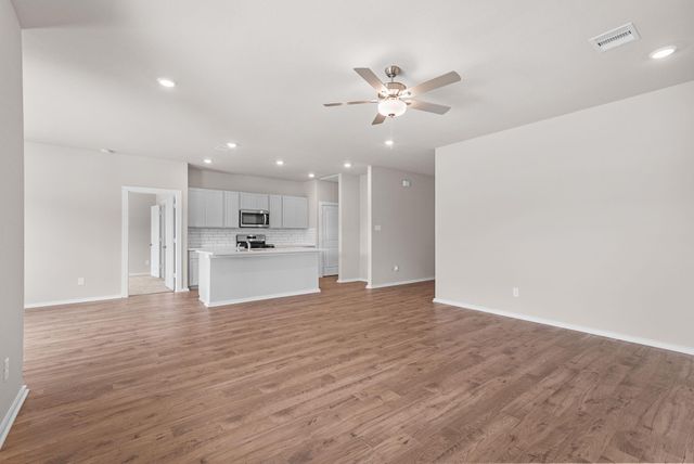 226 Magnolia Laurel Drive, Alvin, TX 77511
