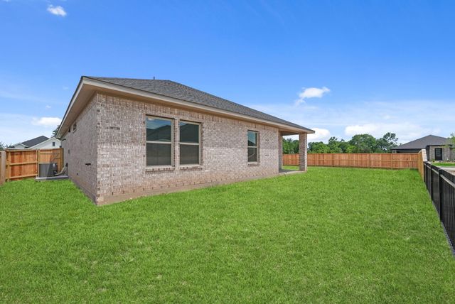226 Magnolia Laurel Drive, Alvin, TX 77511