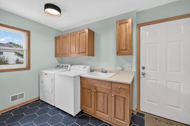 3009 Rosecommon Terrace, Fitchburg, WI 53711