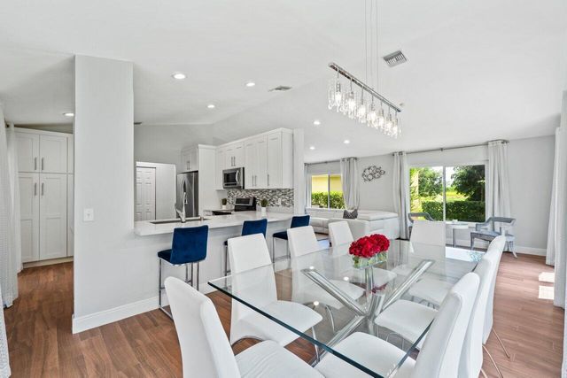 19977 Villa Medici Place, Boca Raton, FL 33434