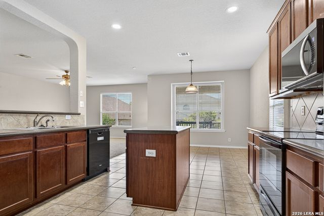 11631 LEMONMINT PKWY, San Antonio, TX 78245