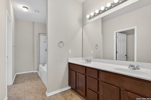 11631 LEMONMINT PKWY, San Antonio, TX 78245