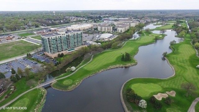 6420 Double Eagle Drive 306, Woodridge, IL 60517