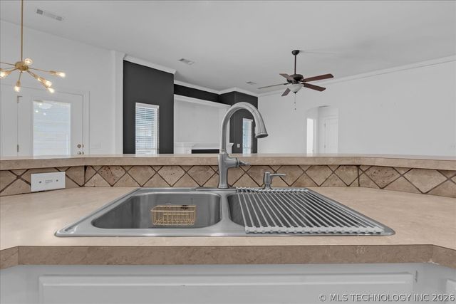 1505 N 18th Street, Broken Arrow, OK 74012