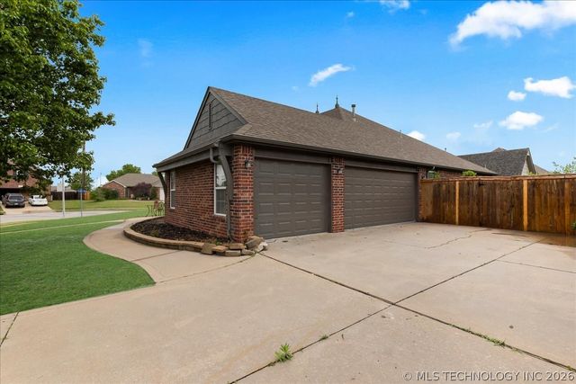 1505 N 18th Street, Broken Arrow, OK 74012