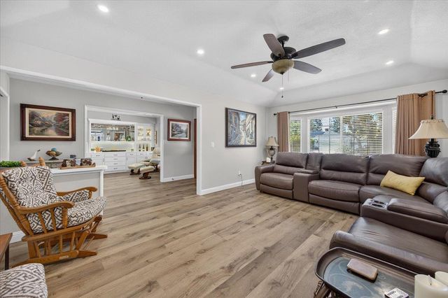 3733 W Wathen Avenue, Fresno, CA 93711