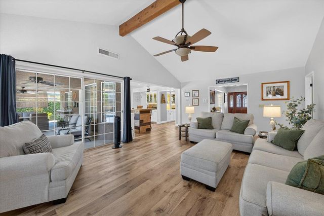 3733 W Wathen Avenue, Fresno, CA 93711