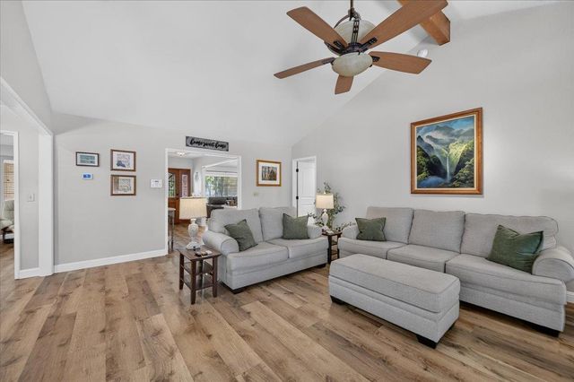 3733 W Wathen Avenue, Fresno, CA 93711