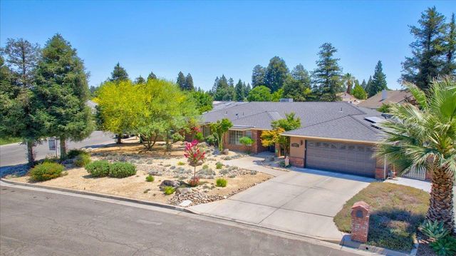 3733 W Wathen Avenue, Fresno, CA 93711