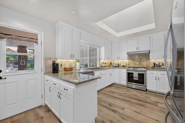 3733 W Wathen Avenue, Fresno, CA 93711