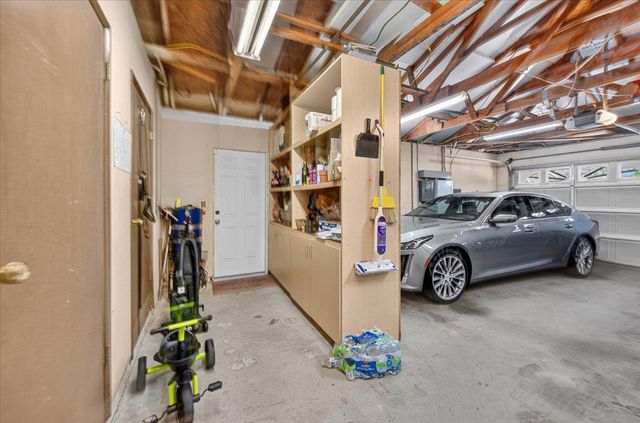 3733 W Wathen Avenue, Fresno, CA 93711