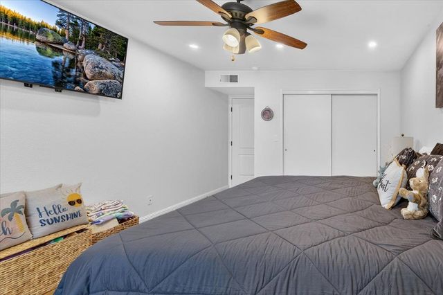 3733 W Wathen Avenue, Fresno, CA 93711
