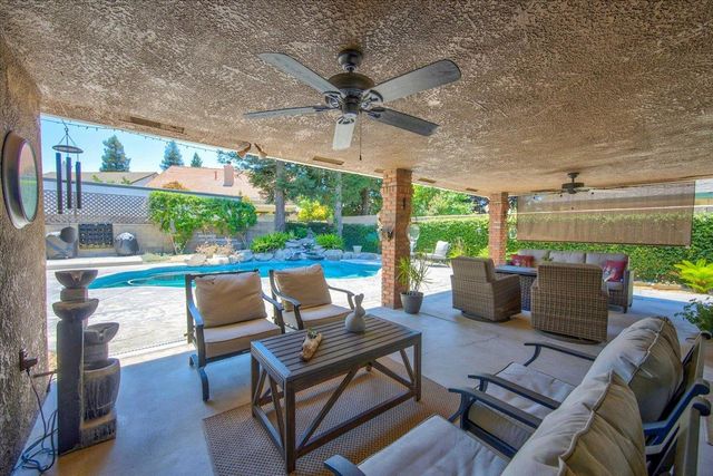 3733 W Wathen Avenue, Fresno, CA 93711