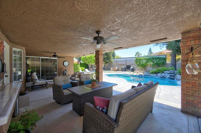 3733 W Wathen Avenue, Fresno, CA 93711