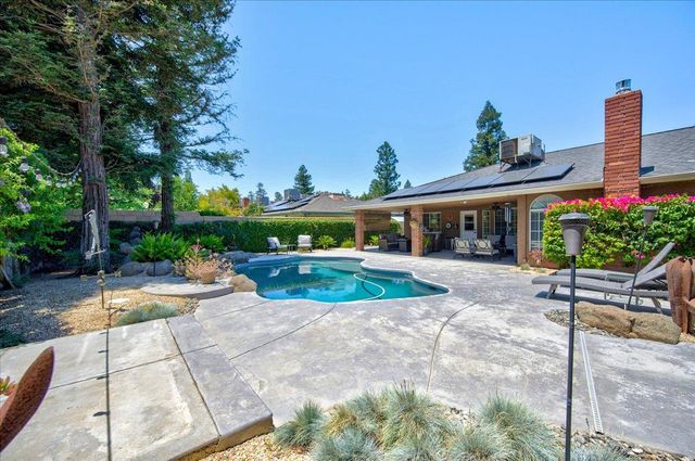 3733 W Wathen Avenue, Fresno, CA 93711
