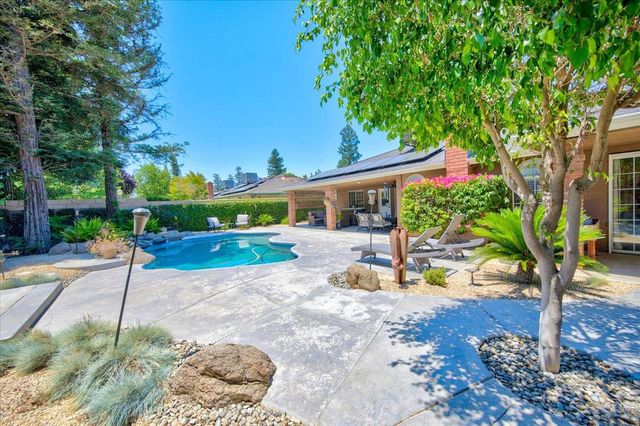 3733 W Wathen Avenue, Fresno, CA 93711