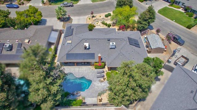 3733 W Wathen Avenue, Fresno, CA 93711