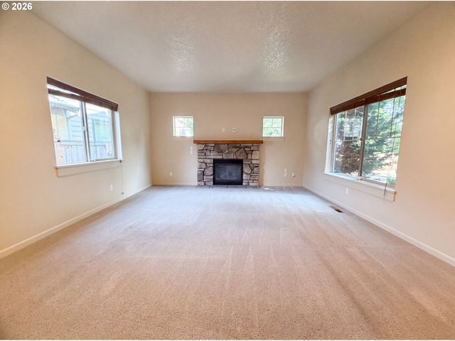 2817 Se CONDOR Ave, Gresham, OR 97080